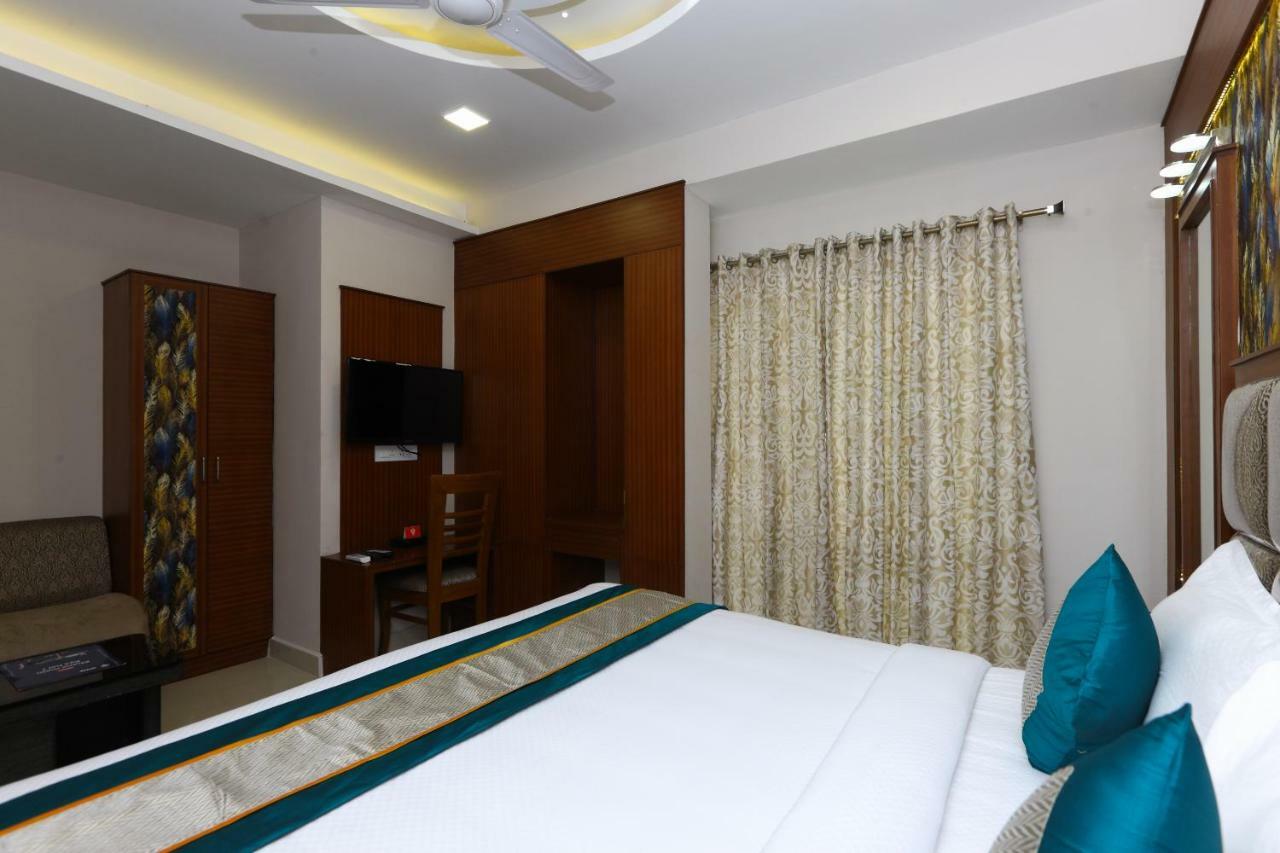 Hotel Oyo Flagship 486 Nungambakkam-Greams Road-Apollo Hospital Chennai Zewnętrze zdjęcie